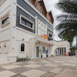 Urbanview Hotel Kangen Bungalow Purwakarta by RedDoorz，位于Maracang-tua的酒店