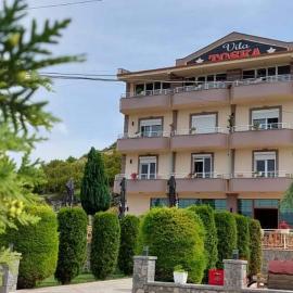 HOTEL VILA TOSKA，位于Piskupat的酒店