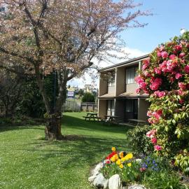 Fairway Motel & Apartments，位于瓦纳卡的酒店