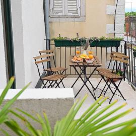 Apartment D & Studio L，位于多布林吉的酒店