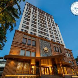 Amora Thapae Hotel Chiang Mai，位于清迈的酒店
