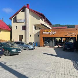 Panna Gusto Guest Rooms，位于肯佩尼的酒店
