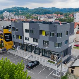San-Mar Apartments，位于图兹拉的酒店