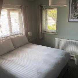 Wellbrook Rooms，位于特灵的酒店