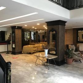 Keles Hotel，位于里泽的酒店