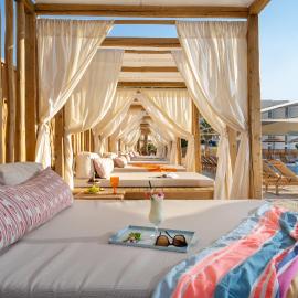 Oasis Spa Club Dead Sea Hotel - 18 years Plus，位于恩波其克的酒店