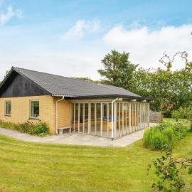 8 person holiday home in Struer-By Traum，位于斯楚厄的酒店