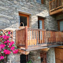 Appartamento Chatrian 2 CIR-TORGNON-0019，位于托尔诺的酒店