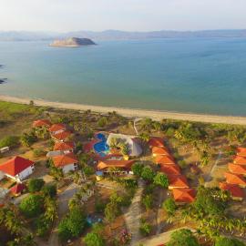 Nandel Beach Resort,位于拉克鲁斯的酒店