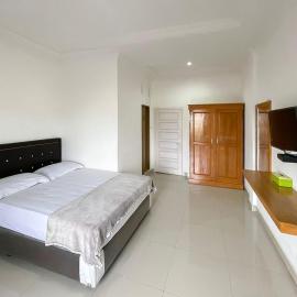 Hotel Lucky 21 Syariah Mitra RedDoorz,位于Tabahpingin的酒店