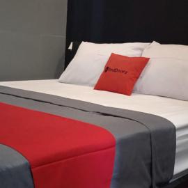 RedDoorz @ Jalan Raya Baturaden 2，位于Rempawah的酒店