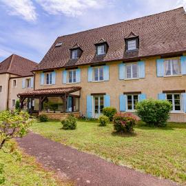 Le Relais des 5 Chateaux，位于韦扎克的酒店