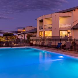 The Originals City, Hôtel Les Dômes, Perpignan Sud Saleilles，位于佩皮尼昂的酒店