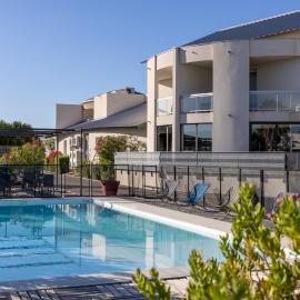 The Originals City, Hôtel Les Dômes, Perpignan Sud Saleilles，位于佩皮尼昂的酒店