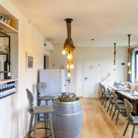 Gamlitzer Winzerzimmer im Urmeer - kontaktloses Gästehaus - direkt gegenüber den Naturbadeteichen，位于加姆利茨的酒店