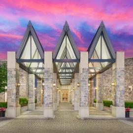 The Inn at Virginia Tech - On Campus,位于布莱克斯堡的酒店
