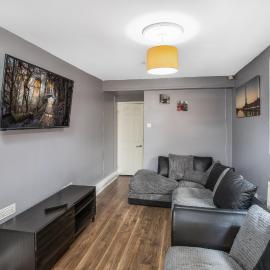 Middlesbrough Town Centre Double Private Rooms，位于米德尔斯伯勒的酒店
