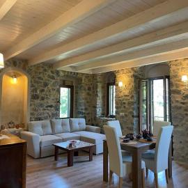 Rodanthe's Guest House，位于斯特姆尼察的酒店