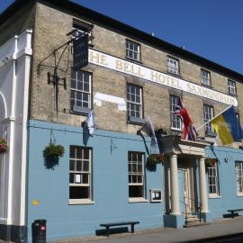 The Bell Hotel, Saxmundham,位于萨克斯曼德姆的酒店