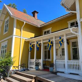 Hedenstugan B&B Hotel，位于Bergby的酒店