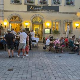 Hotel und Restaurant Neuhauser，位于福尔卡赫的酒店