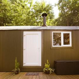 Riverwood Farms Shepherds Hut，位于Talaton的酒店