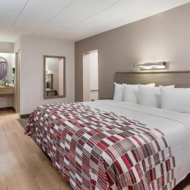 Red Roof Inn Philadelphia - Trevose，位于特里沃斯的酒店