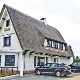 Hotel La Chaumiere，位于Asse的酒店