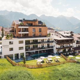 alpina&more APARTMENTS I ZIMMER，位于瑟弗浩斯的酒店
