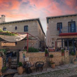 Arktouros Hotel,位于莫诺登德里的酒店