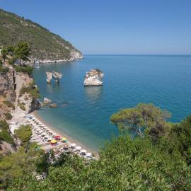 Apulia Hotel Baia dei Faraglioni Resort，位于马蒂纳塔的酒店