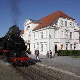 Hotel Prinzenpalais Bad Doberan，位于巴特多布兰的酒店