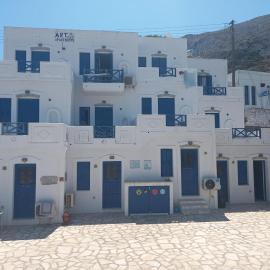ART STUDIO APARTMENTS，位于Órmos Aiyialís的酒店