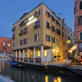 Hotel Arlecchino,位于威尼斯的酒店