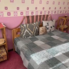 Cosy room Püssi town，位于Püssi的酒店