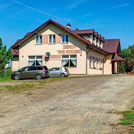 Zajazd pod Sosnami，位于Berezka的酒店