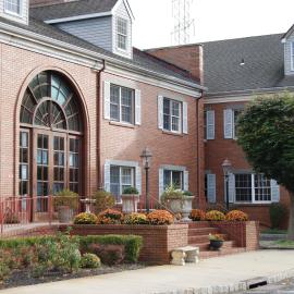 Colts Neck Inn Hotel,位于Colts Neck的酒店