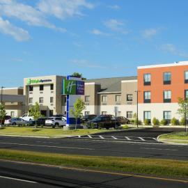 Holiday Inn Express & Suites - Williamstown - Glassboro by IHG，位于威廉斯敦的酒店