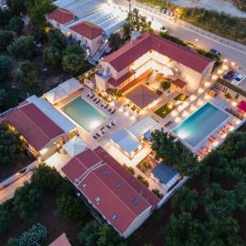 Makris Yialos Apartments，位于拉瑟的酒店