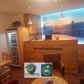 modern&renovated - Hotelpension Oberauer Wagrain,位于瓦格赖恩的酒店
