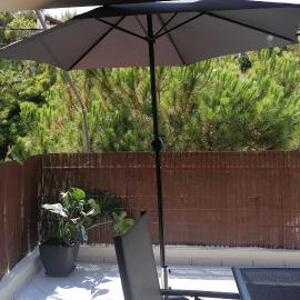 Little Summer Chalet，位于萨罗尼扎的酒店