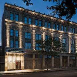 Opera House Hotel，位于布朗克斯的酒店
