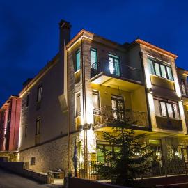 Vaela Hotel Cultural Resort,位于埃拉托克里昂的酒店