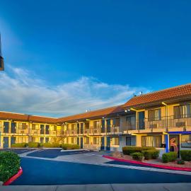 Motel 6-Vallejo, CA - Six Flags West，位于瓦列霍的酒店