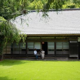 古民家宿るうふ 杉之家 Heritage villa LOOF Sannoie，位于Koike的酒店