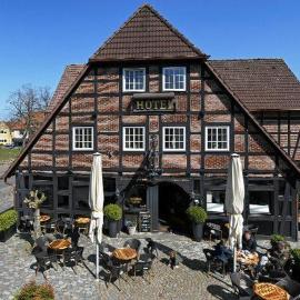 Meyers Hotel Hittfeld，位于塞费塔尔的酒店