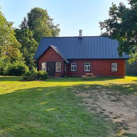 SIRELISURU KÜLALISTEMAJA，位于Navi的酒店
