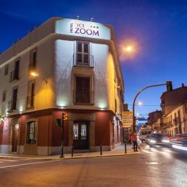 Hotel Hc Zoom，位于波索夫兰科的酒店