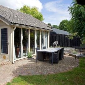 De Deel - Vakantiehuisje Veluwe，位于埃德的酒店