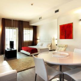 Mediterraneo Palace Hotel，位于拉古萨的酒店